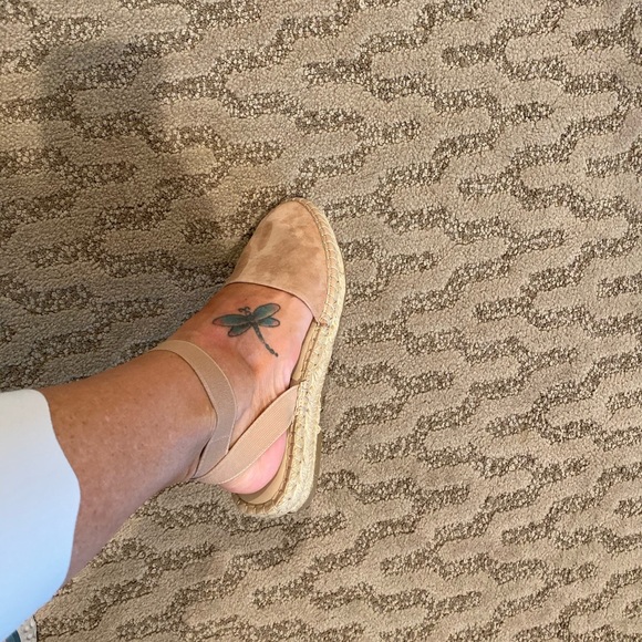 Shoes - Picture 5 of 7